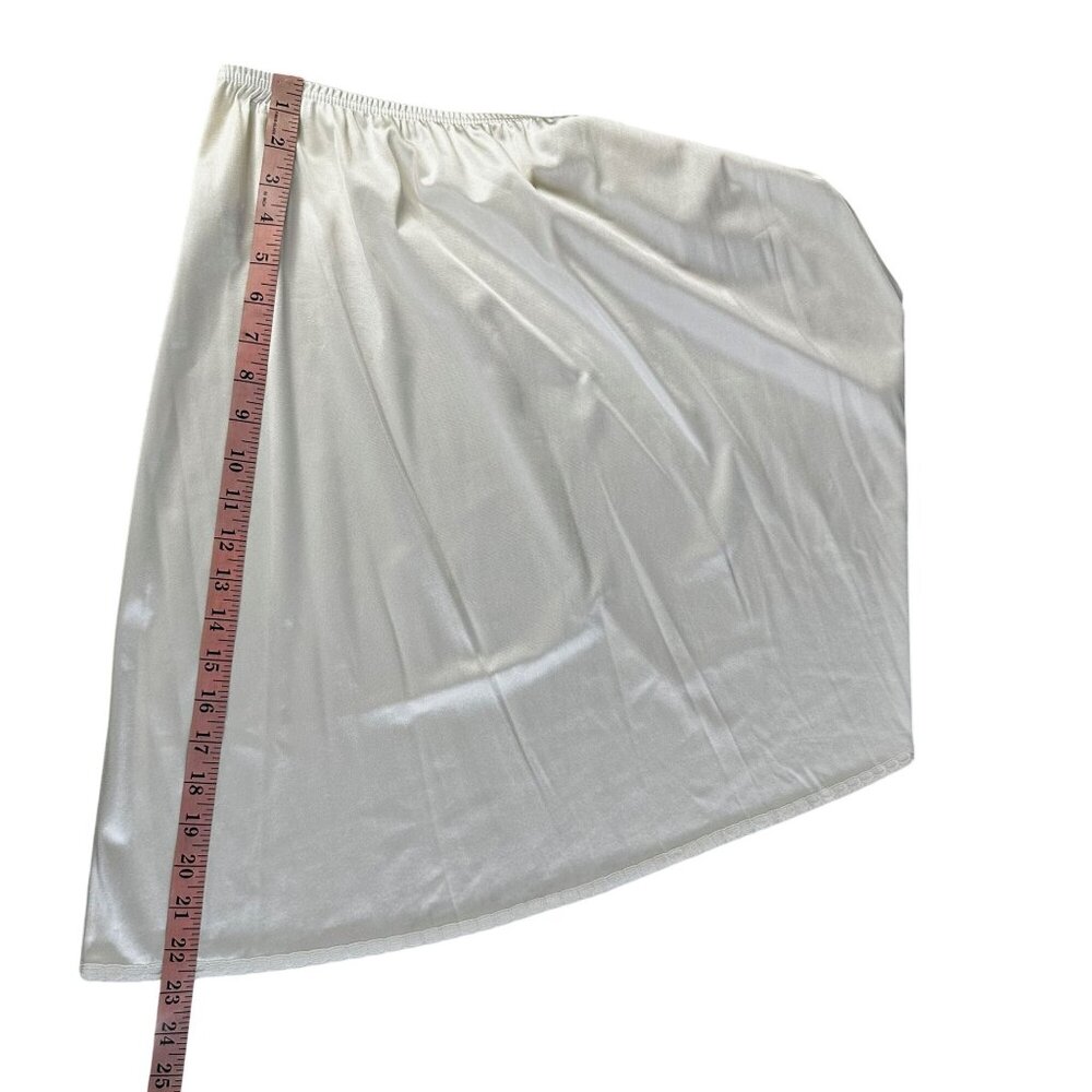 Vintage Vanity Fair Half Slip Large Cream Nylon Lace Trim 22" Made in USA - Picture 9 of 9